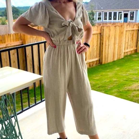 Boutique Cream Linen Jumpsuit - Picture 4 of 8